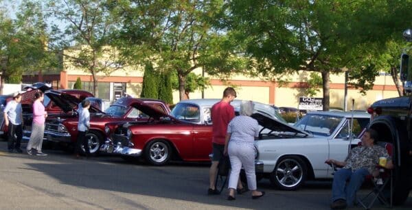 Cruisin' Wednesday nights in Folsom,ca Cars and Coffee Events